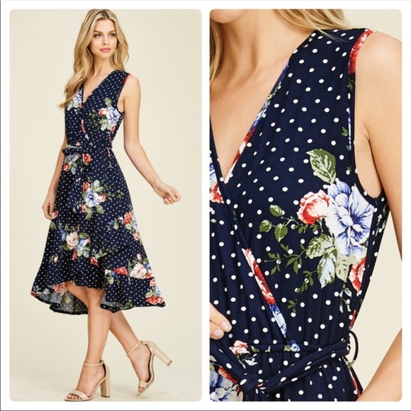 🔴FINAL REDUCTION➖Navy Floral Wrap Dress - Picture 3 of 7